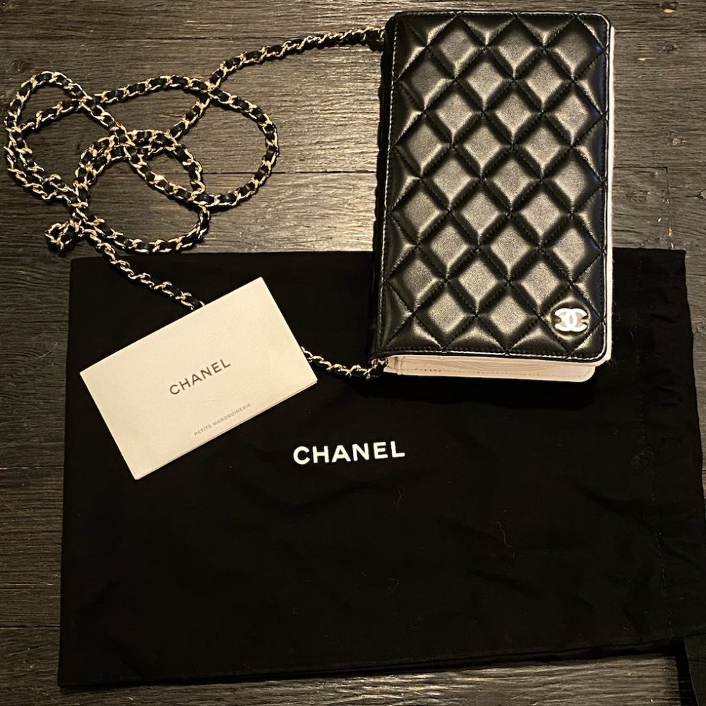 Chanel black quilted wallet on a chain 2022 collectors item